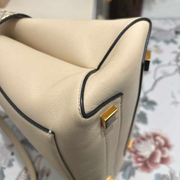 MICHAEL KORS COLLECTION Bette Satchel w/Crossbody Strap Python Embossing - Picture 16 of 16